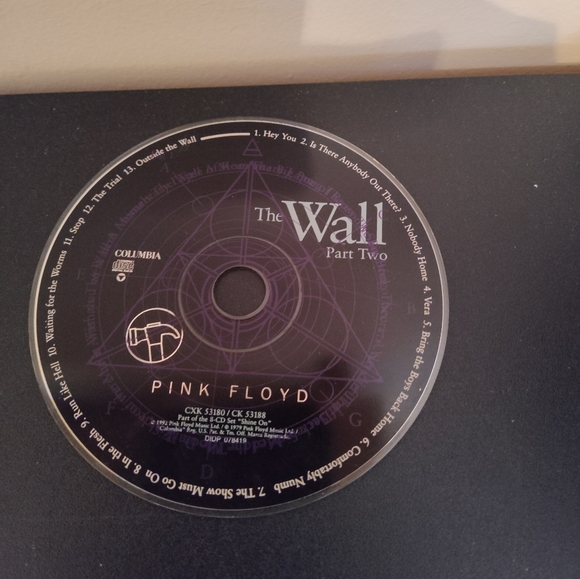 Free with purchase 3 Pink Floyd CDs - Picture 4 of 4